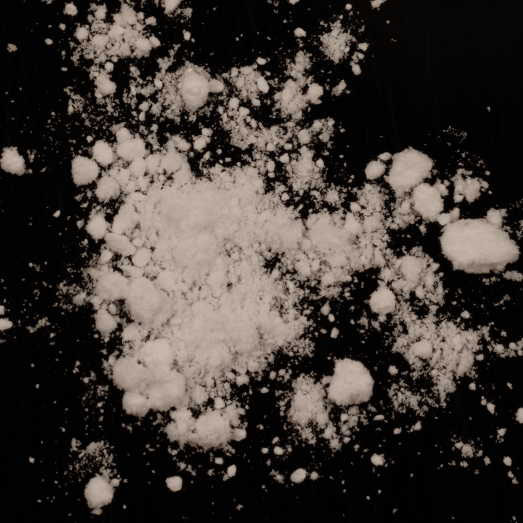 Kokain und Norkokain, verunreinigt mit Phenacetin, erworben als 4-MMC (Mephedron), 12.03.2024 (Berlin)